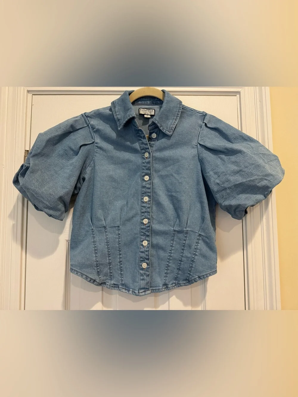 Bagatelle Collection Denim Puff Sleeve Button Front Top Blouse Size M